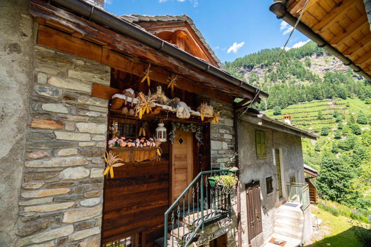 Baita delle Bambole - 400 metri dal LAGO Isola  Esterno foto